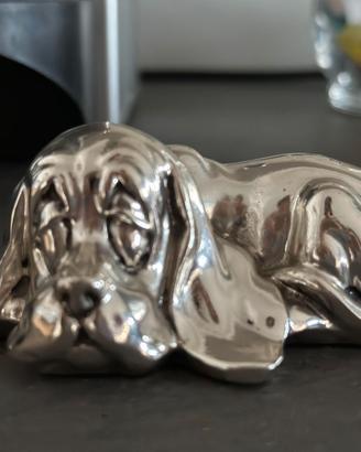 Scultura cane bassotto