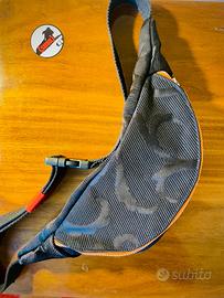 Marsupio handmade in tessuto nero damascato