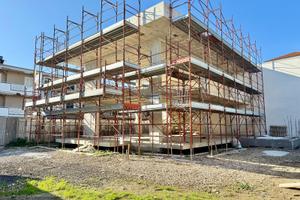 Villa capofila di ampie metrature con cantinola