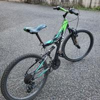 BICICLETTA 24" Absorber shock biammortizzata