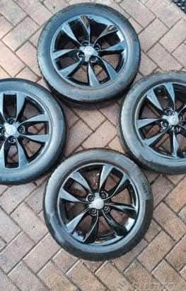 cerchi in lega 16 pollici 