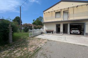 CASA SEMINDIPENDENTE A CAMPEGINE