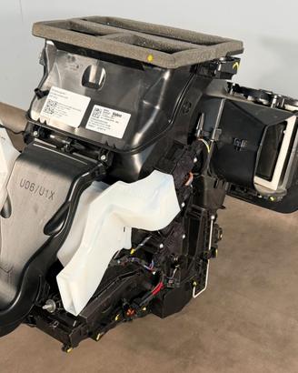 SCATOLA DISTRIBUTORE CLIMATIZZATORE BMW X1 U11 U10