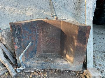 Serbatoio per acqua calda da camino