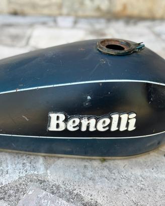 Serbatoio carburante originale Benelli d’epoca