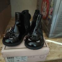 scarpe pari a nuovo