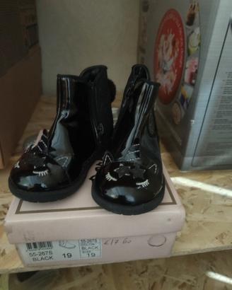 scarpe pari a nuovo