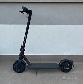 Monopattino Xiaomi 4 lite