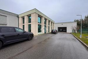 MAGAZZINO A DESENZANO DEL GARDA