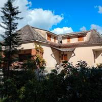 Mandela villa unif. ampia metratura