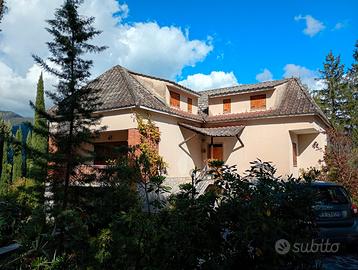 Mandela villa unif. ampia metratura