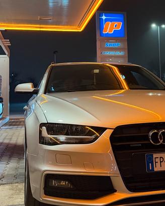 Faro destro audi a4 b8