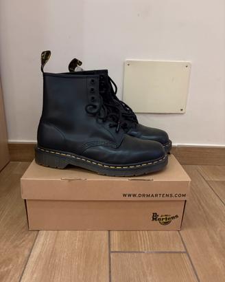 dr martens uomo taglia 42