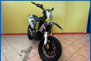 HUSQVARNA 701 Supermoto Garantita e Finanziabile