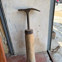 Incudine da calzolaio.