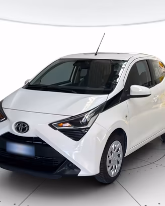 TOYOTA Aygo 5p 1.0 72cv X-Play