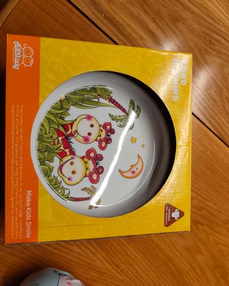 piatti e posate in plastica per bambini