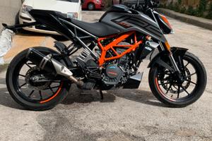 KTM DUKE 125 PERFETTA!!!