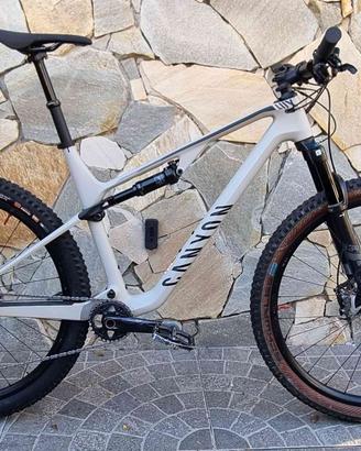 Mountainbike MTB Canyon Lux Trail CF7 2023