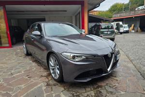 Alfa Romeo Giulia 2.2 AT8 Super