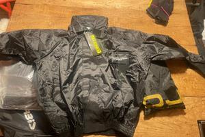 Tuta Acerbis idrorepellente per moto