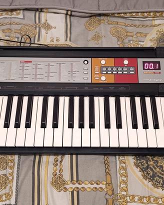 YAMAHA PSR F50