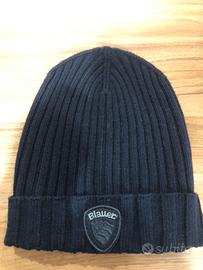 Cappello Blauer di colore blu scuro