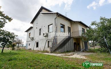 Villa Bifamiliare a Castel San Giovanni 5 locali