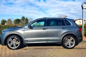 Volkswagen Tiguan 2.0 tdi R Line