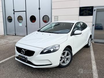 Volvo V40 D2 Geartronic Kinetic