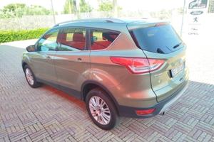 Ford Kuga 2.0 TDCI 140 CV 4WD Titanium