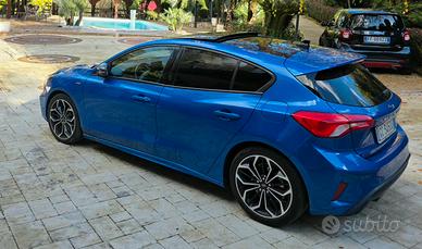Ford Focus ST-LINE 1.5 120cv 