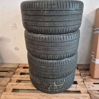 4 Pirelli PZERO RUN FLAT (montate su BMW X5)  80%