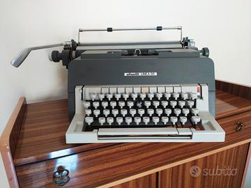 Macchina da Scrivere Olivetti Linea 98 Funzionante