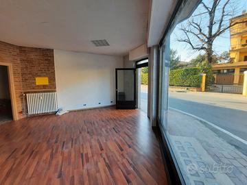 Negozio immobile commerciale