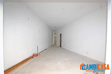 Perpignano/Via Favignana - Magazzino 75 mq