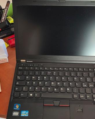 Lenovo ThinkPad X230 (o X220) – Intel i5 - Portati