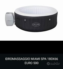 Piscina Idromassaggi 
