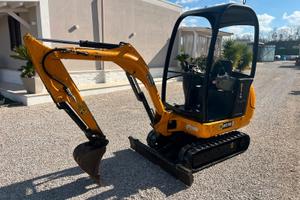 Miniescavatore usato JCB 8018