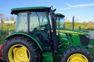 Jhon Deer 5075E  - 2450 Trattore Agricolo