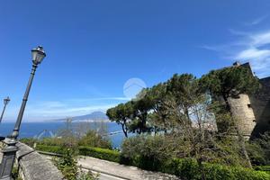 RUSTICO A CASTELLAMMARE DI STABIA