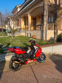 aprilia sr