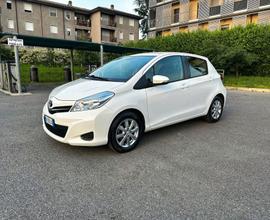 Toyota Yaris 1.0 69 CV NEOPATENTATI 5 PORTE CERCHI