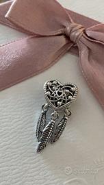 PANDORA Charm Acchiappasogni con tre piume e cuore