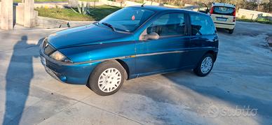 Lancia Y 1.1i cat Elefantino Blu