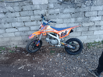 Pit bike 125 4 tempi non immatricolata