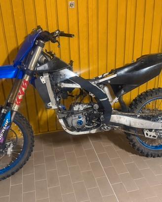 yzf 250 2021 per ricambi o intera