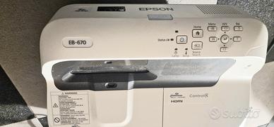 Videoproiettore Epson Modello EB-670