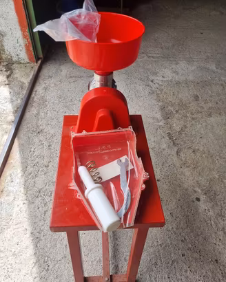 passapomodoro elettrico.