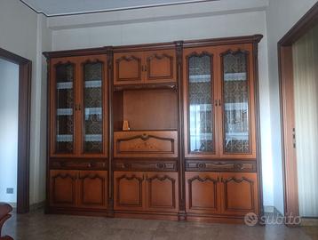 Parete attrezzata classica in legno massello con v
